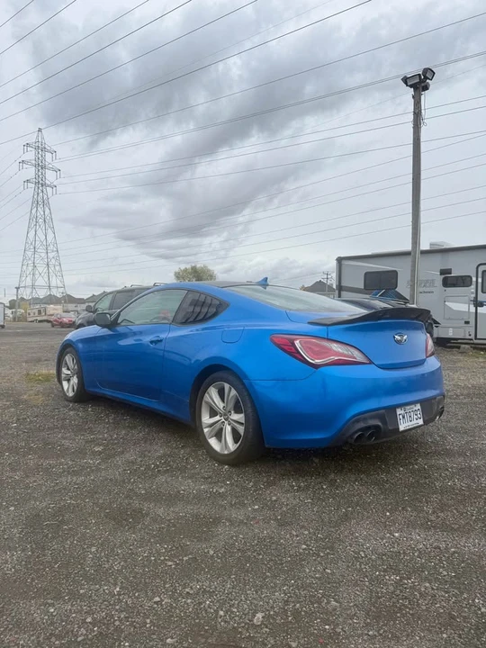 2010 Hyundai Genesis Coupe - Image 6 of 13