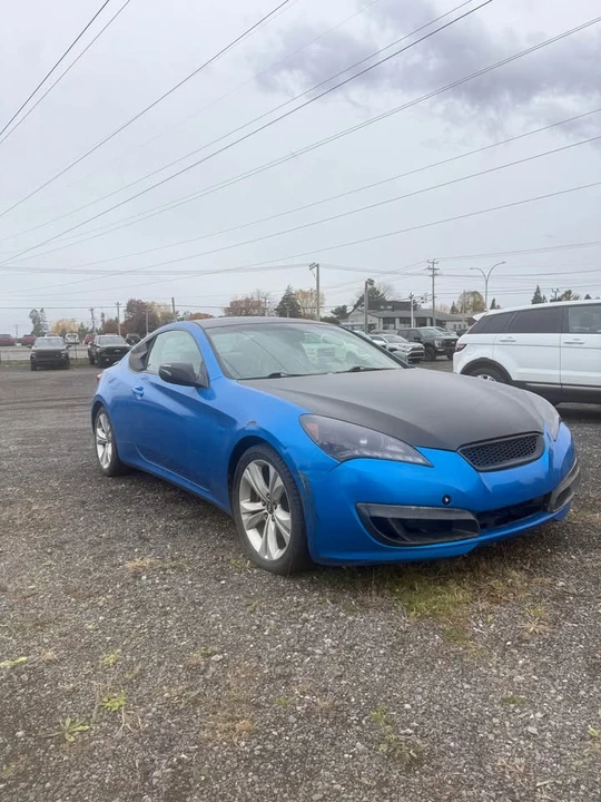 2010 Hyundai Genesis Coupe - Image 2 of 13