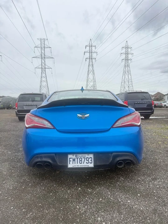 2010 Hyundai Genesis Coupe - Image 5 of 13