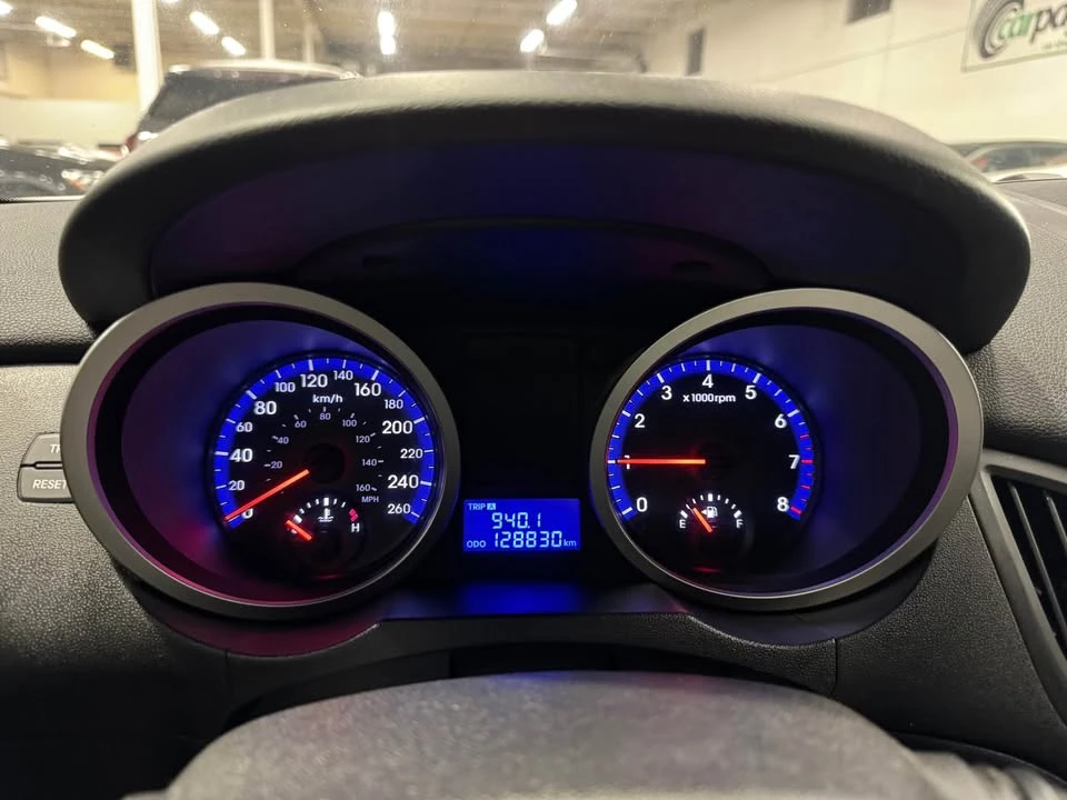 2010 Hyundai Genesis Coupe - Image 15 of 16