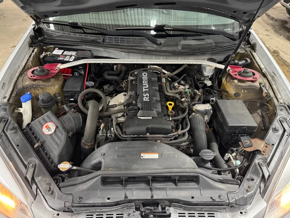 2010 Hyundai Genesis Coupe - Image 16 of 16