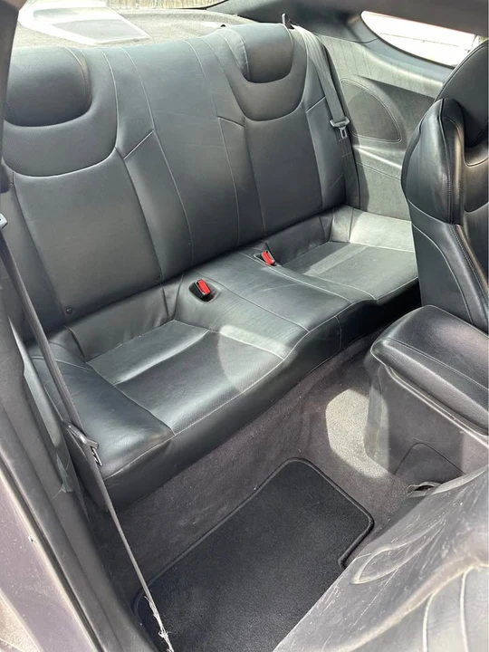 2010 Hyundai Genesis Coupe - Image 6 of 11