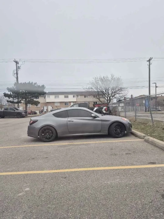2010 Hyundai Genesis Coupe - Image 2 of 8