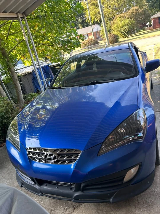 2010 Hyundai Genesis Coupe - Image 6 of 7