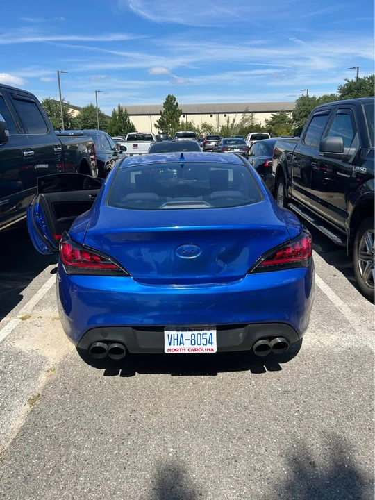2010 Hyundai Genesis Coupe - Image 5 of 7