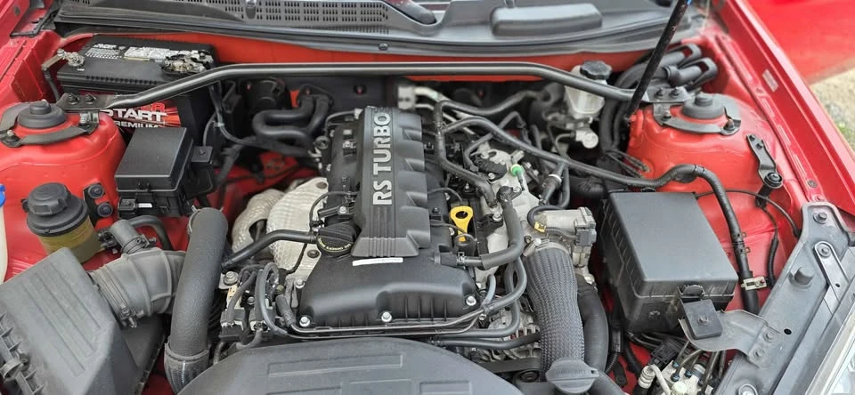 2010 Hyundai Genesis Coupe - Image 2 of 5