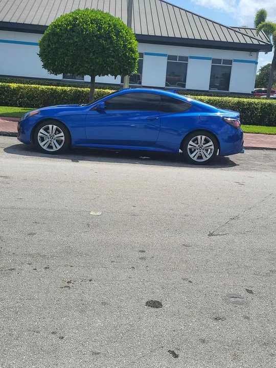 2010 Hyundai Genesis Coupe - Image 6 of 7