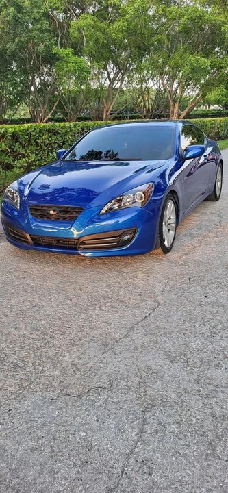 2010 Hyundai Genesis Coupe - Image 2 of 7