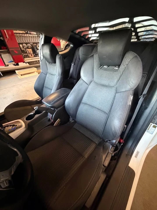 2010 Hyundai Genesis Coupe - Image 7 of 20