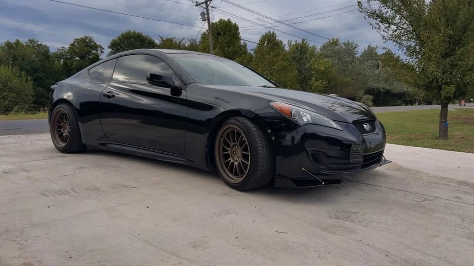 2010 Hyundai Genesis Coupe - Image 4 of 18