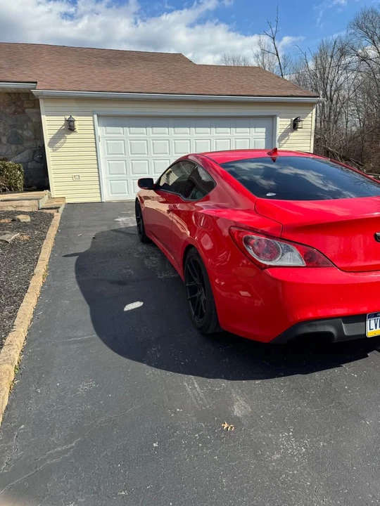 2010 Hyundai Genesis Coupe - Image 6 of 13
