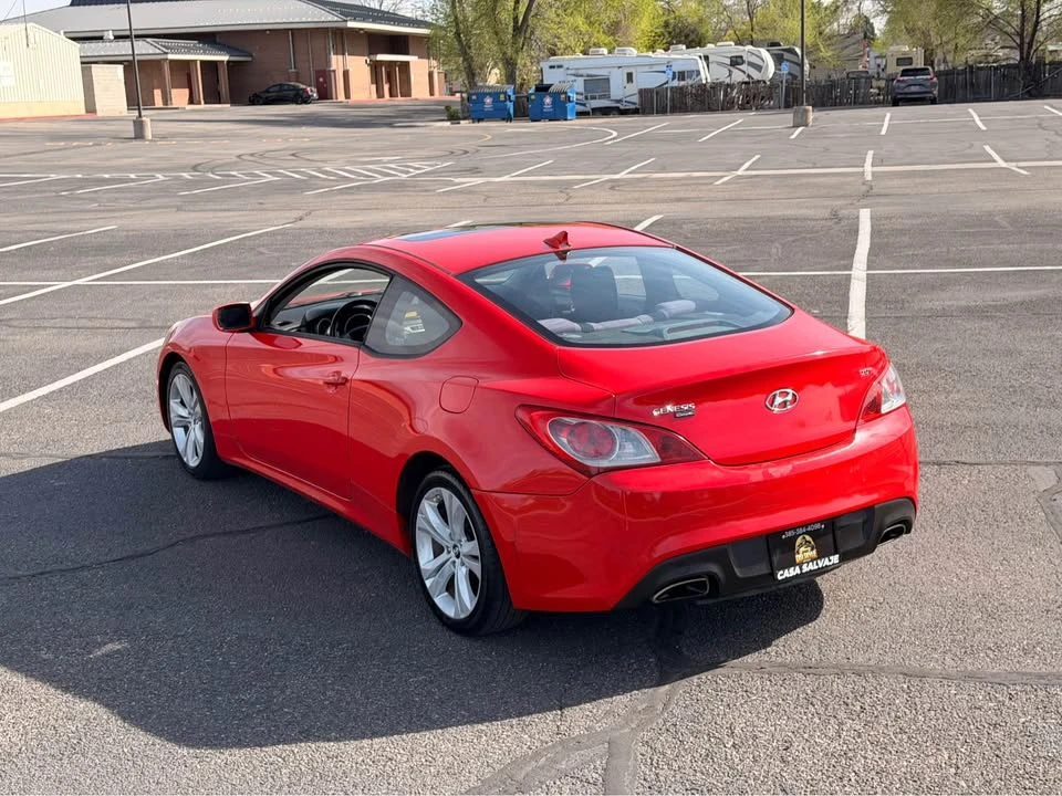 2010 Hyundai Genesis Coupe - Image 4 of 15