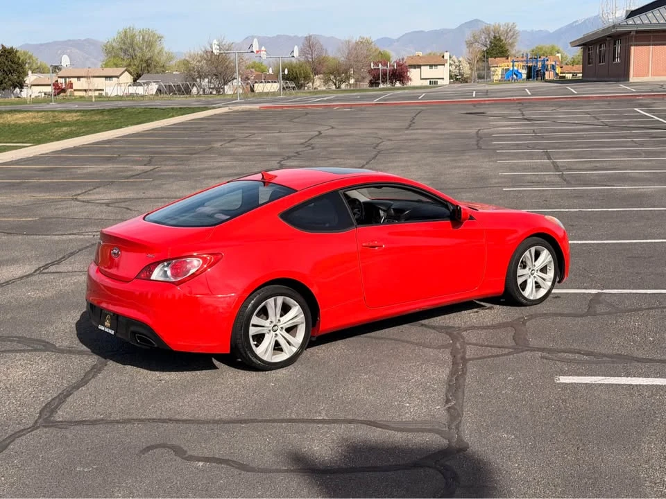 2010 Hyundai Genesis Coupe - Image 3 of 15