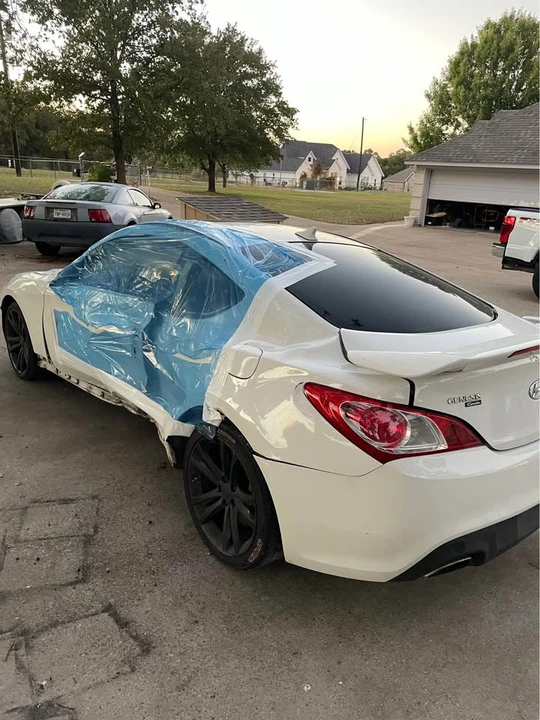 2010 Hyundai Genesis Coupe - Image 2 of 3