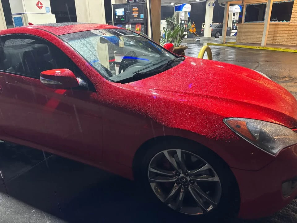 2010 Hyundai Genesis Coupe - Image 4 of 11