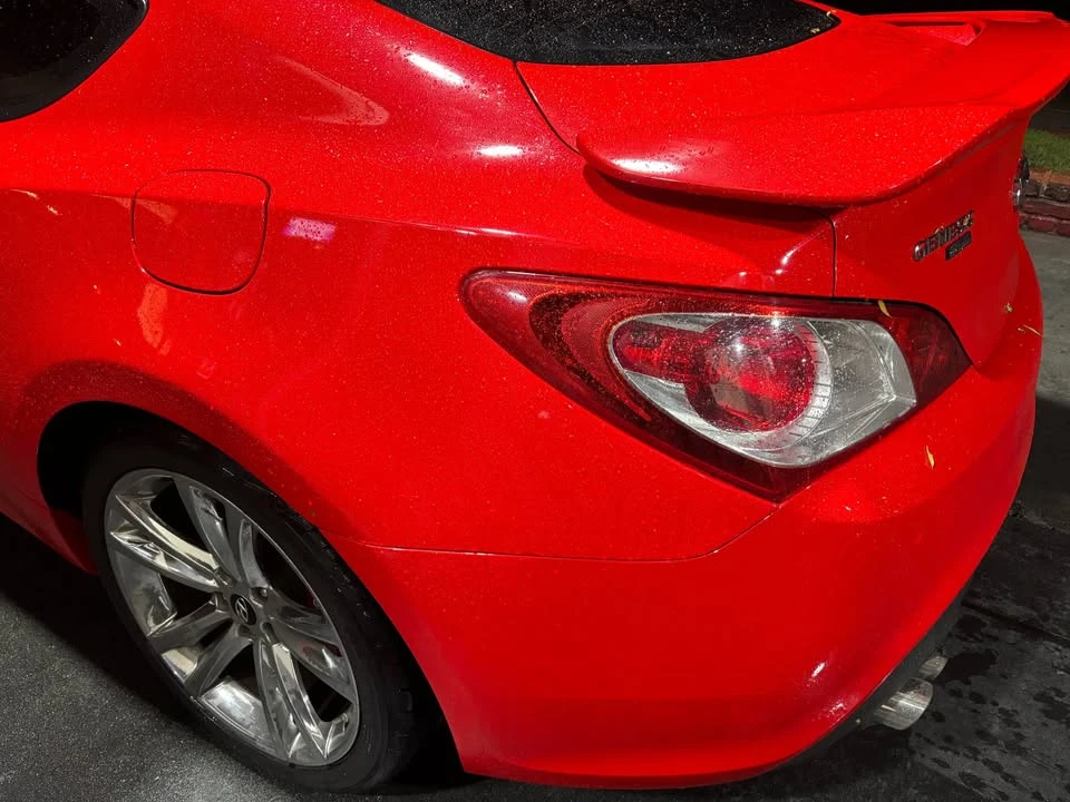 2010 Hyundai Genesis Coupe - Image 8 of 11