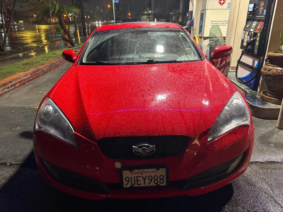 2010 Hyundai Genesis Coupe - Image 10 of 11