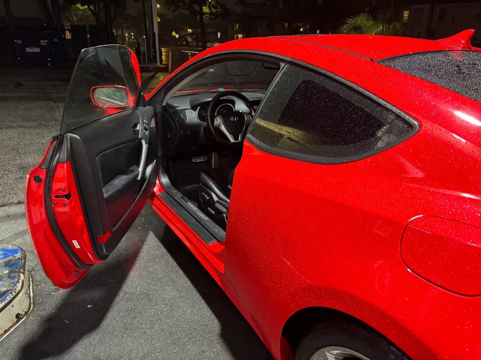 2010 Hyundai Genesis Coupe - Image 9 of 11