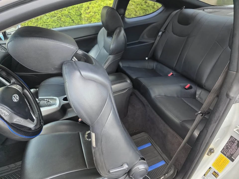 2010 Hyundai Genesis Coupe - Image 19 of 19