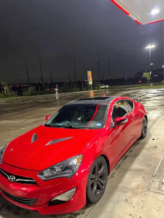 2010 Hyundai Genesis Coupe - Image 3 of 9