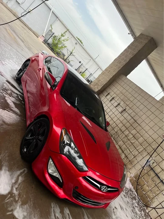 2010 Hyundai Genesis Coupe - Image 4 of 9