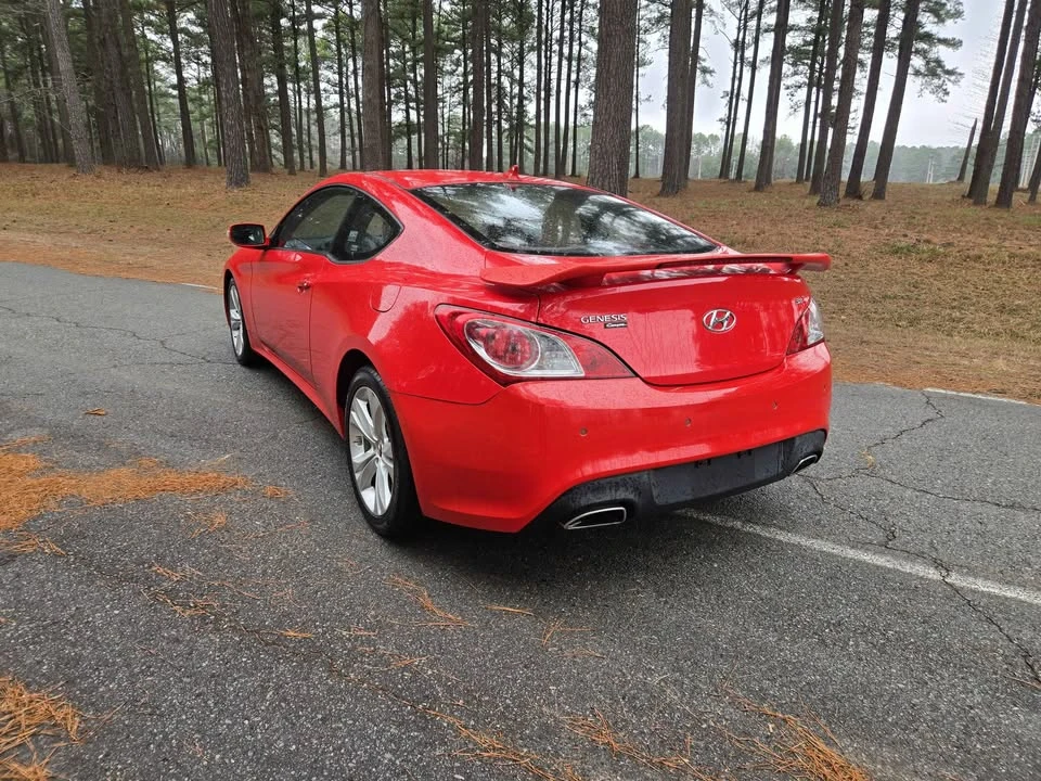 2010 Hyundai Genesis Coupe - Image 4 of 14