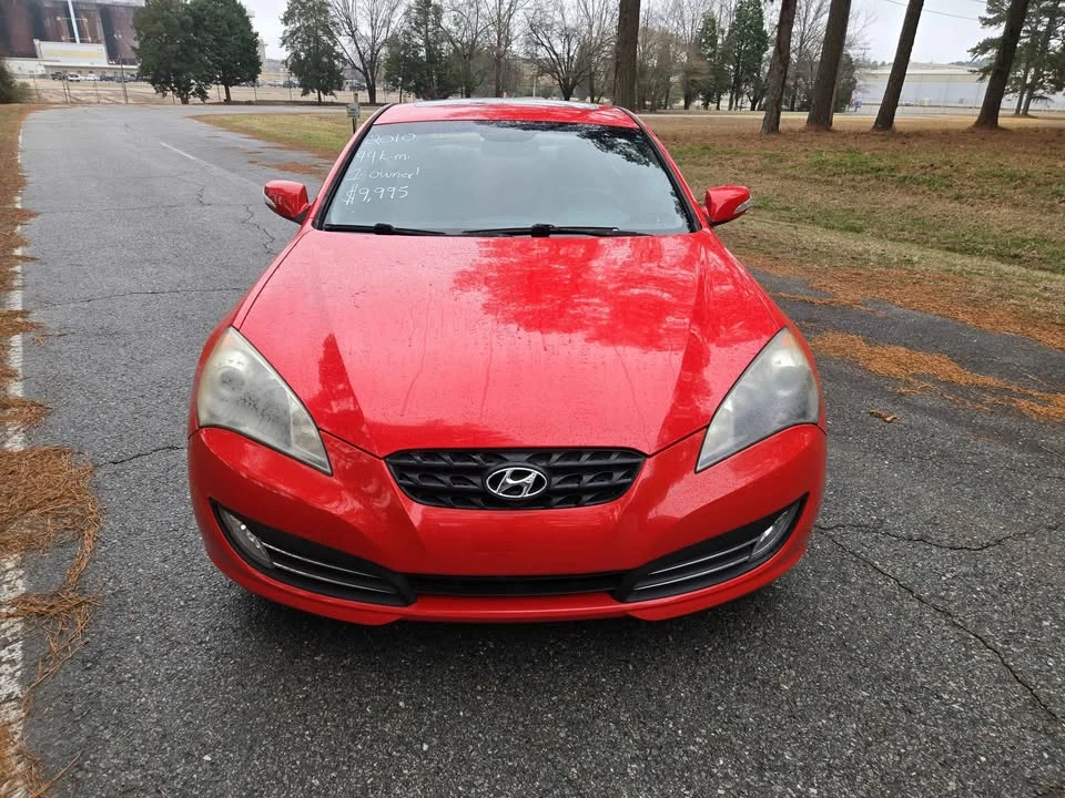 2010 Hyundai Genesis Coupe - Image 7 of 14