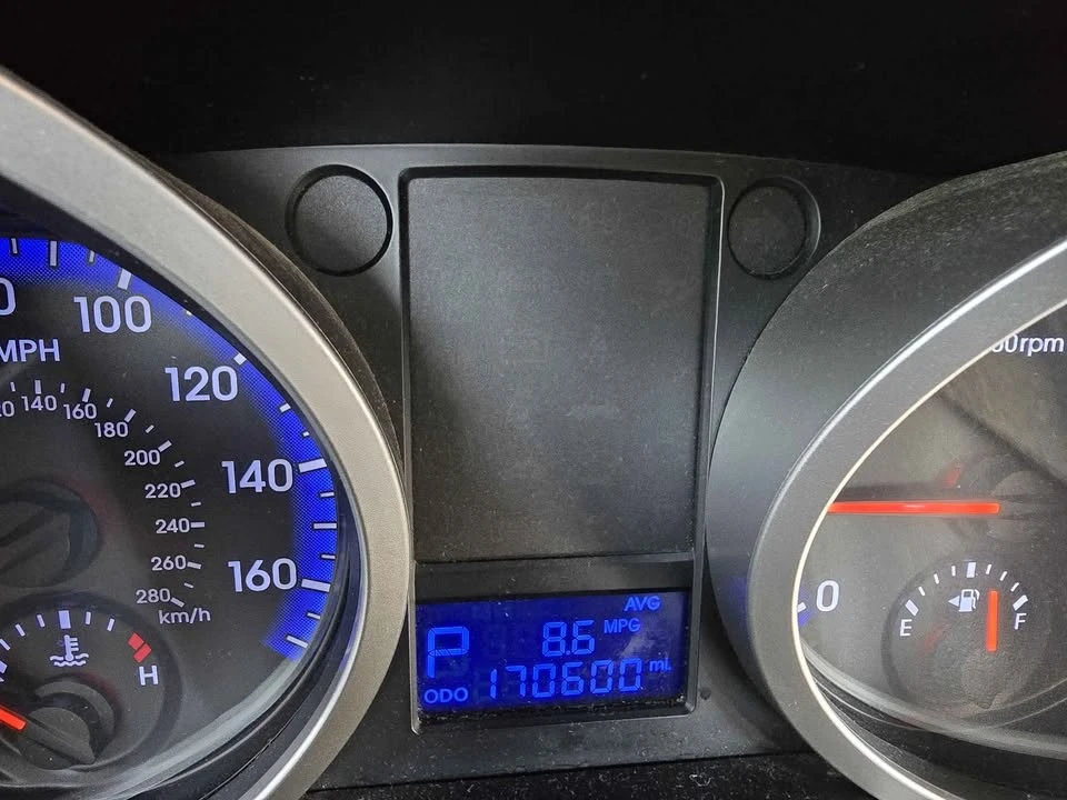 2010 Hyundai Genesis Coupe - Image 3 of 5