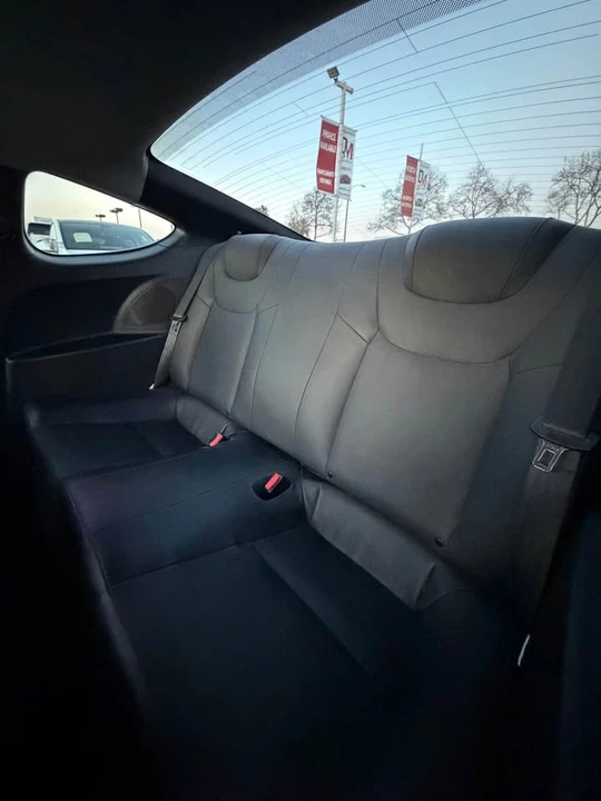 2010 Hyundai Genesis Coupe - Image 6 of 9