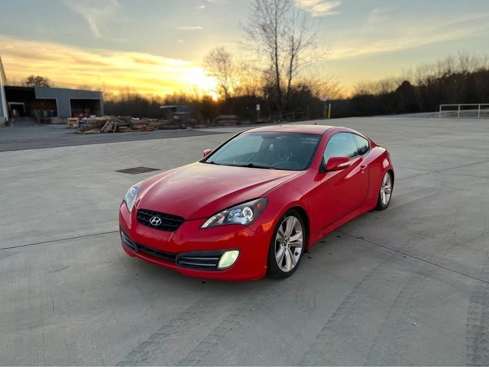 2010 Hyundai Genesis Coupe - Image 10 of 10