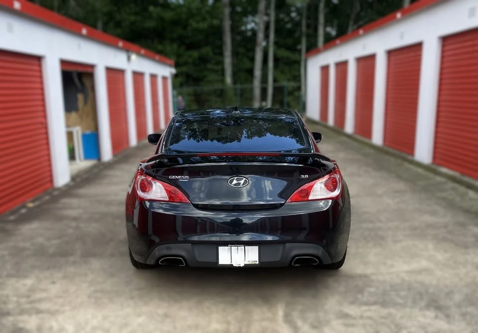 2010 Hyundai Genesis Coupe - Image 2 of 4