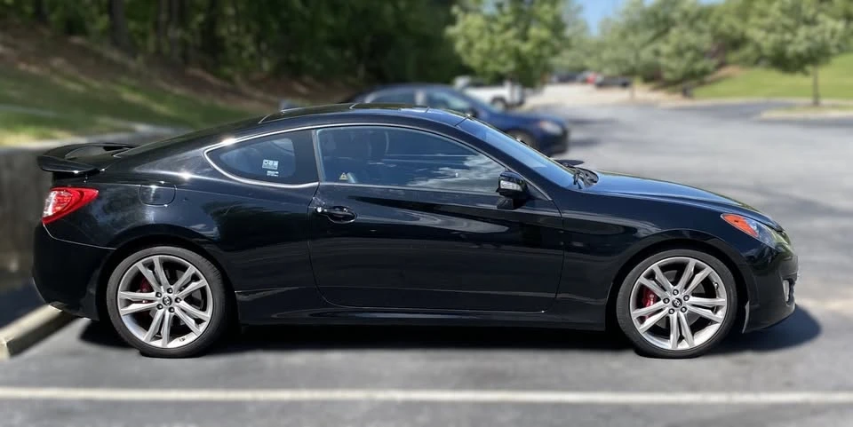 2010 Hyundai Genesis Coupe - Image 4 of 4