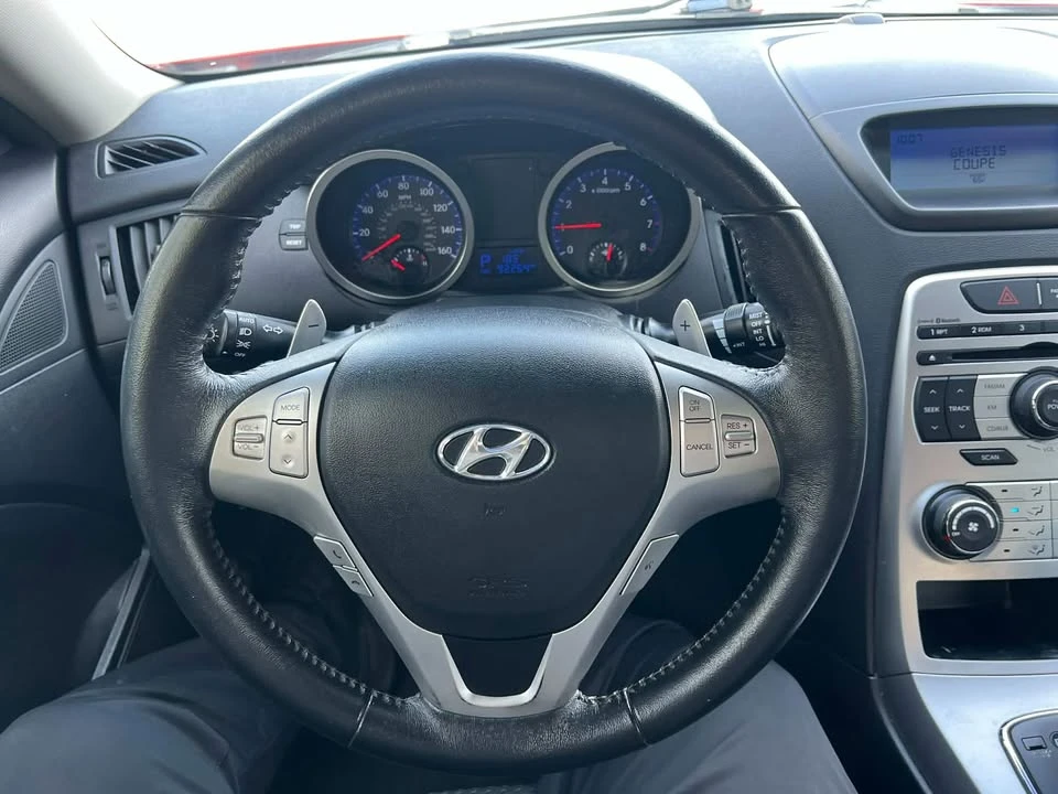2010 Hyundai Genesis Coupe - Image 4 of 11