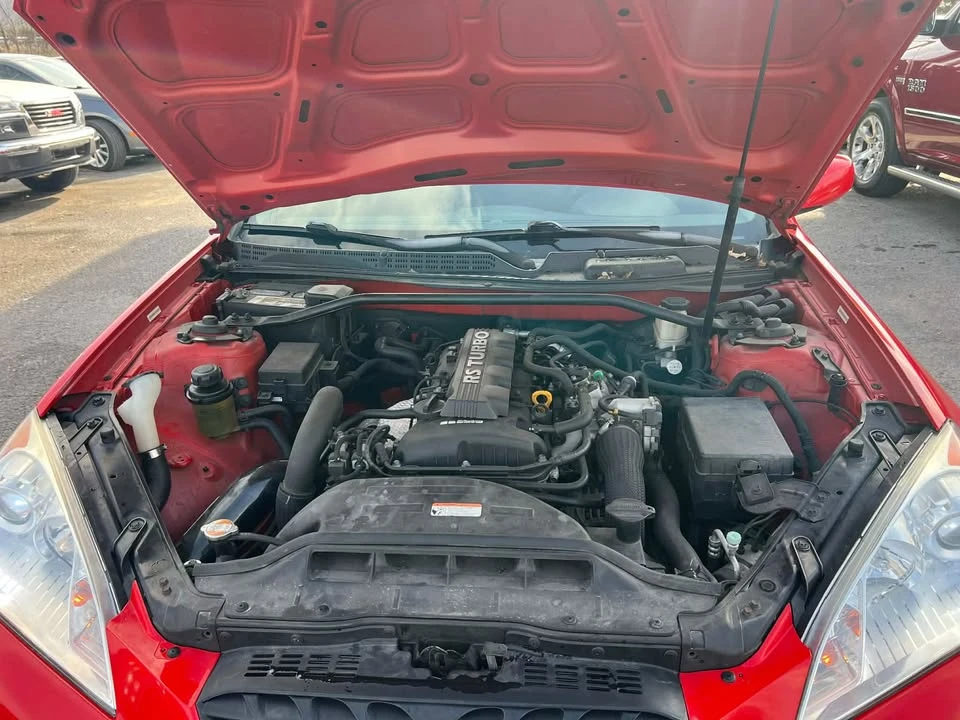 2010 Hyundai Genesis Coupe - Image 11 of 11