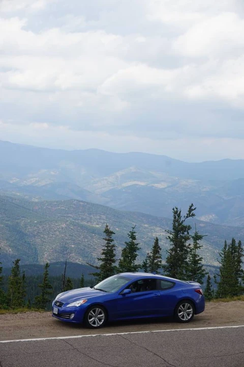 2010 Hyundai Genesis Coupe - Image 2 of 12