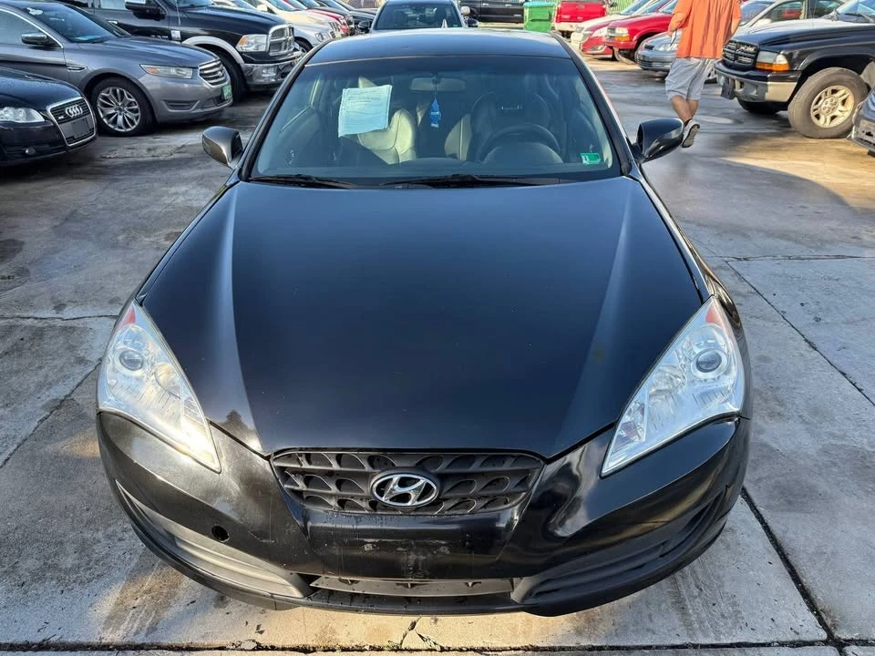 2010 Hyundai Genesis Coupe - Image 3 of 15