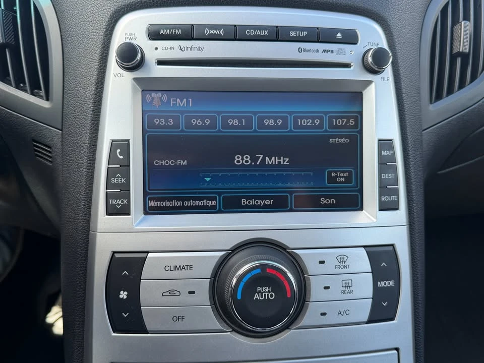 2010 Hyundai Genesis - Image 8 of 20