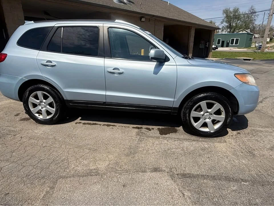 2010 Hyundai Santa Fe - Image 4 of 10