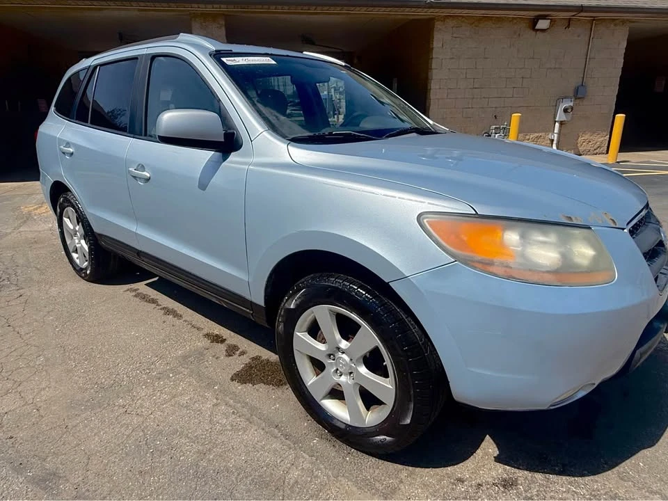 2010 Hyundai Santa Fe - Image 2 of 10