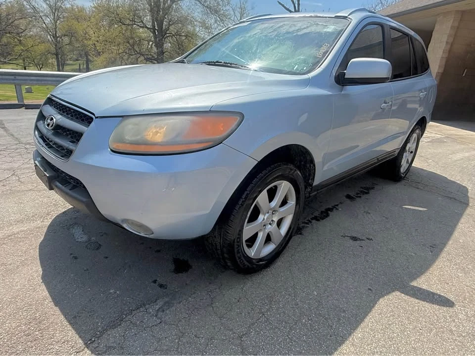 2010 Hyundai Santa Fe - Image 6 of 10
