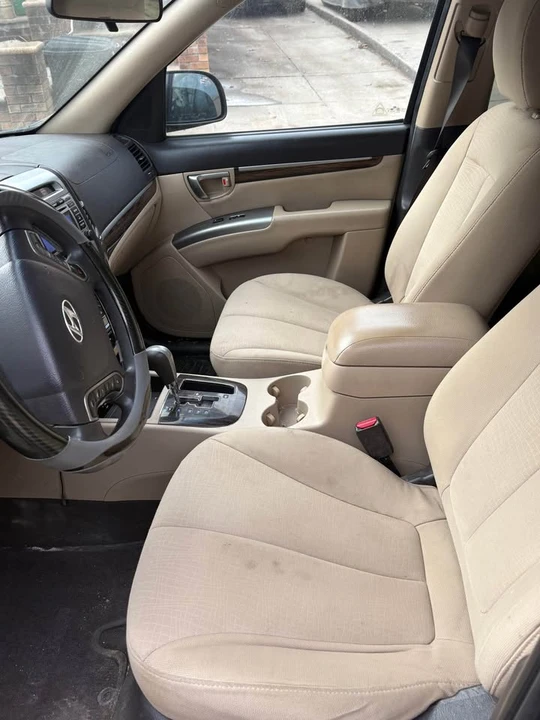 2010 Hyundai Santa Fe - Image 6 of 18