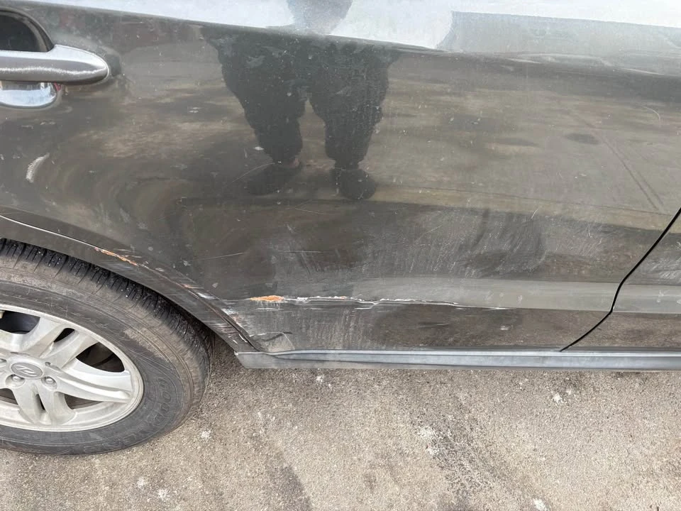 2010 Hyundai Santa Fe - Image 10 of 18