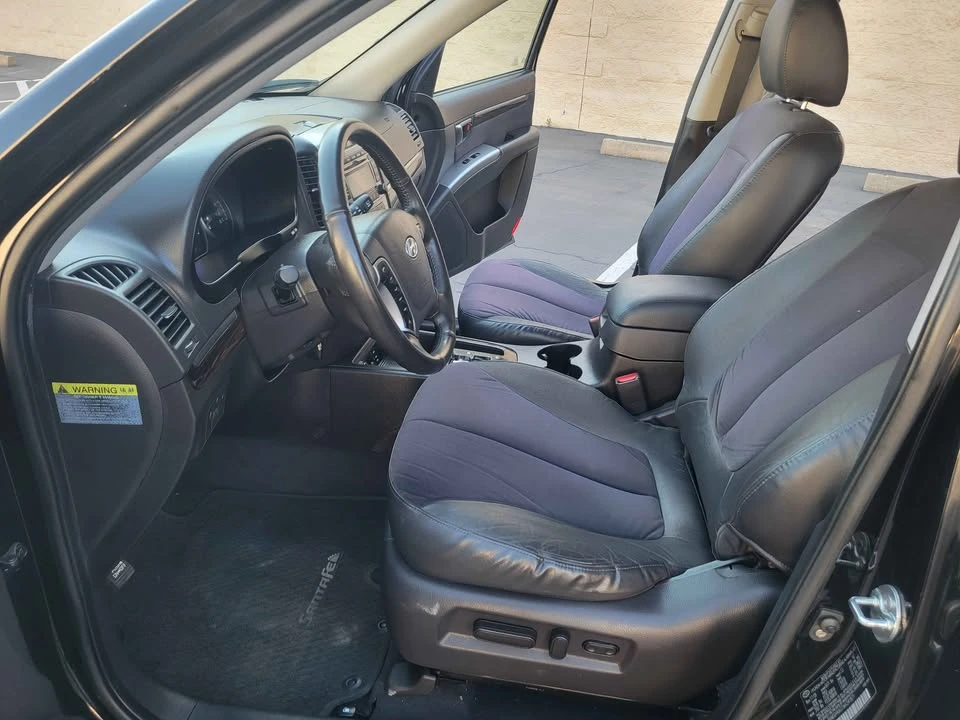 2010 Hyundai Santa Fe - Image 8 of 15