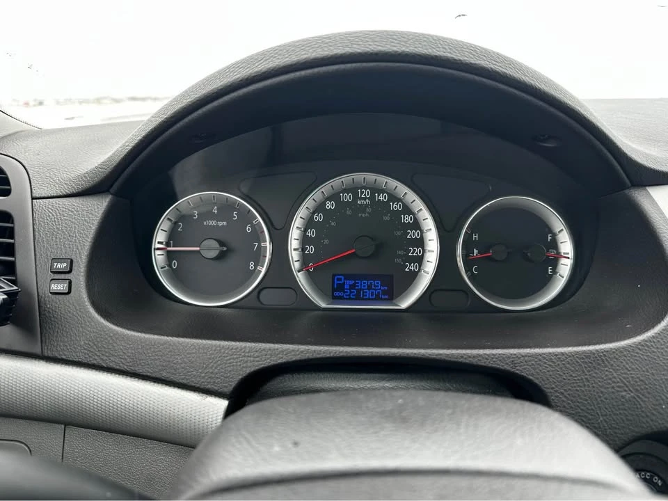 2010 Hyundai Sonata - Image 8 of 8
