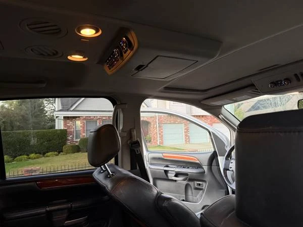2010 Infiniti QX80 - Image 17 of 17