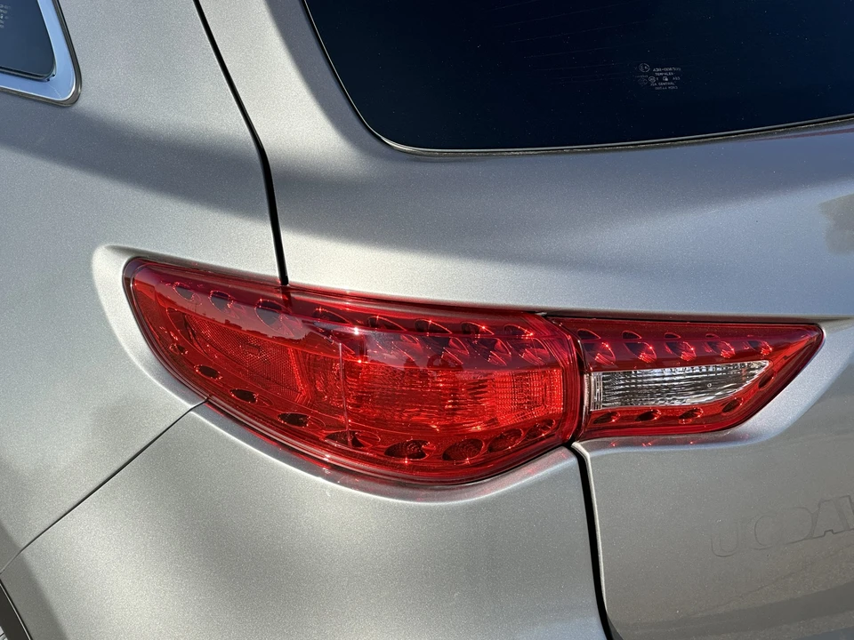 2010 Infiniti FX/QX 2nd Gen - Image 25 of 31
