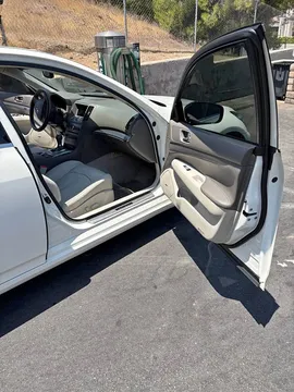 2010 Infiniti G37