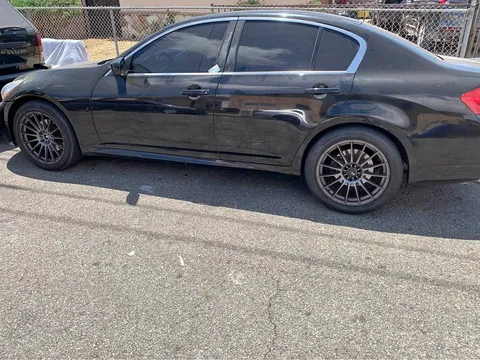 2010 Infiniti G37