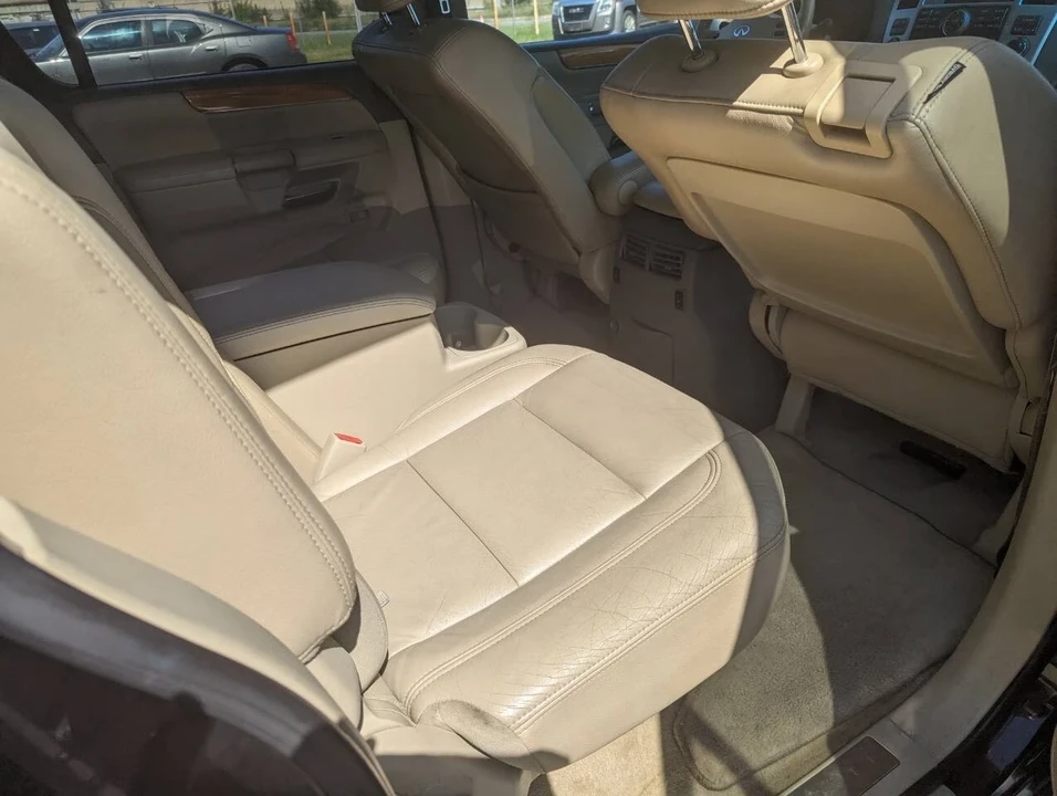 2010 Infiniti QX80 - Image 17 of 21