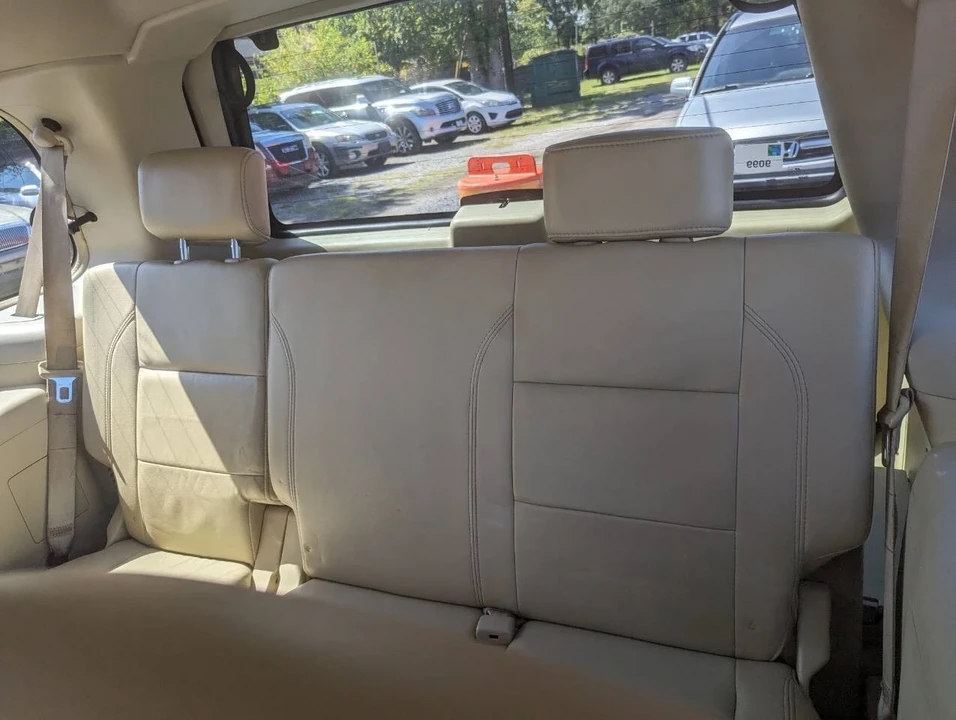 2010 Infiniti QX80 - Image 19 of 21